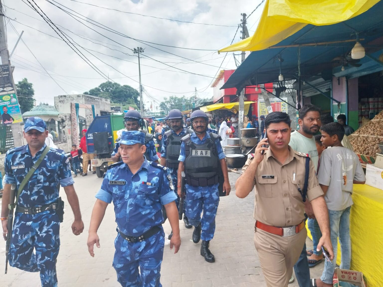 पिरान कलियर : शांति व्यवस्था बनाए रखने के लिए RAF बटालियन ने थाना पिरान कलियर क्षेत्र में निकाला फ्लैग मार्च