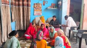 जलालपुर डाडा गांव में सामाजिक सुरक्षा योजना जागरूकता शिविर आयोजित, 100 लोगों को सरकारी योजनाओं से जोड़ा गया